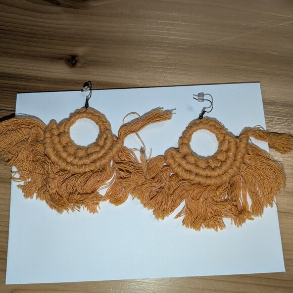 Handmade lightweight thread earrings - fun and whimsical - Picture 1 of 3